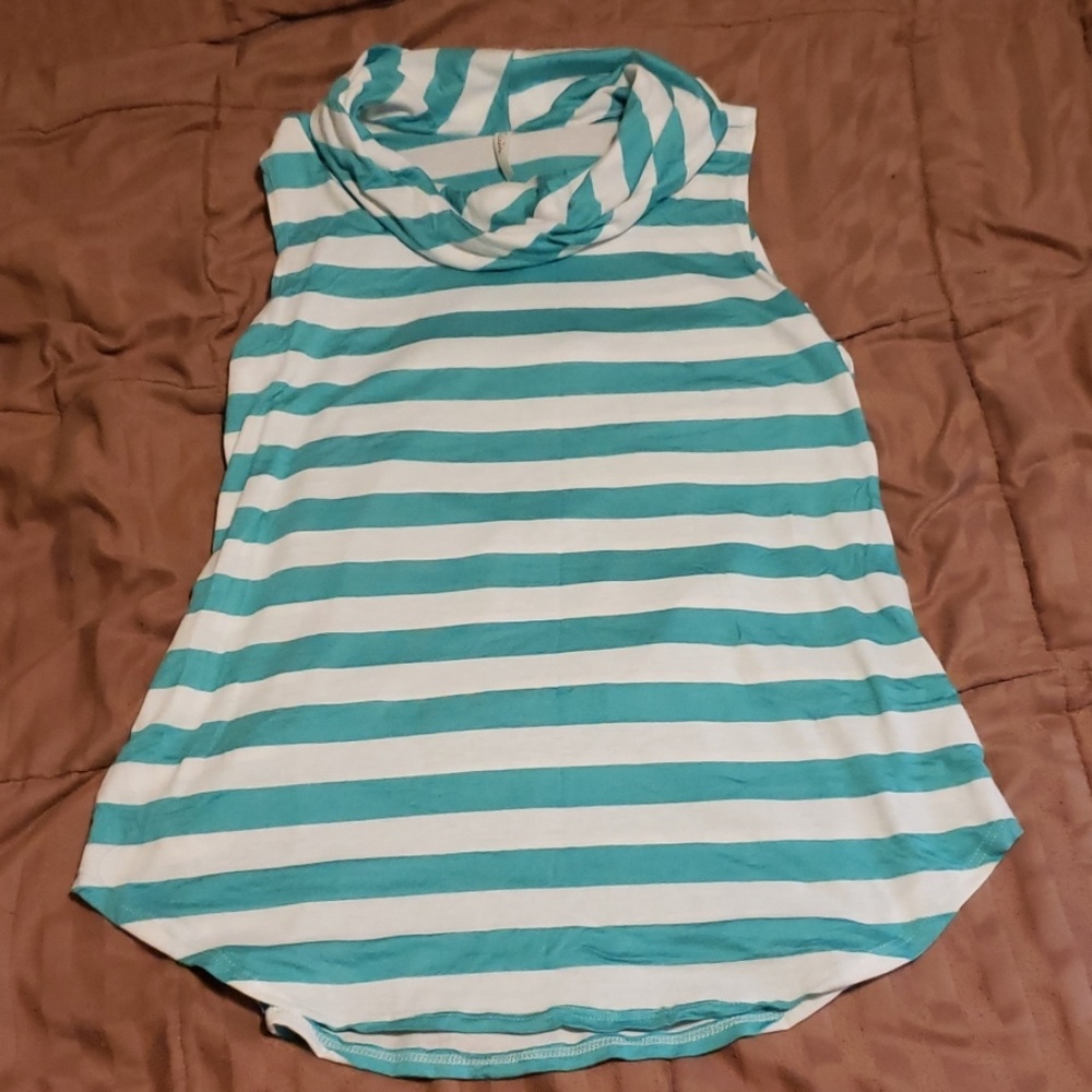Women's shirt